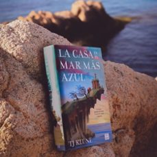 la casa en el mar más azul-tj klune-9788408297574