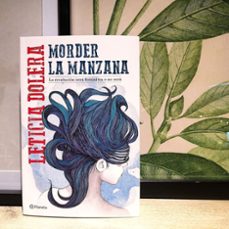 morder la manzana-leticia dolera-9788408222491