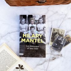 los fantasmas de una vida-hilary mantel-9788423363896