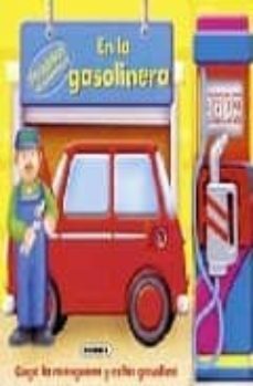 en la gasolinera (pequeños ayudantes)-9788430552801