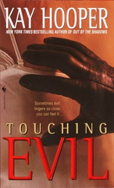 touching evil-kay hooper-9780307418661
